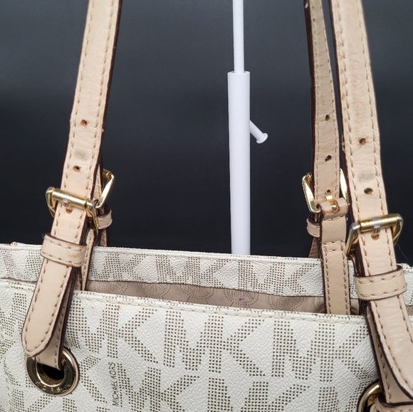 Michael Kors Cream Tote Bag with Signature Logo Print & Adj Straps, 15×11×5.5 - Picture 3 of 11